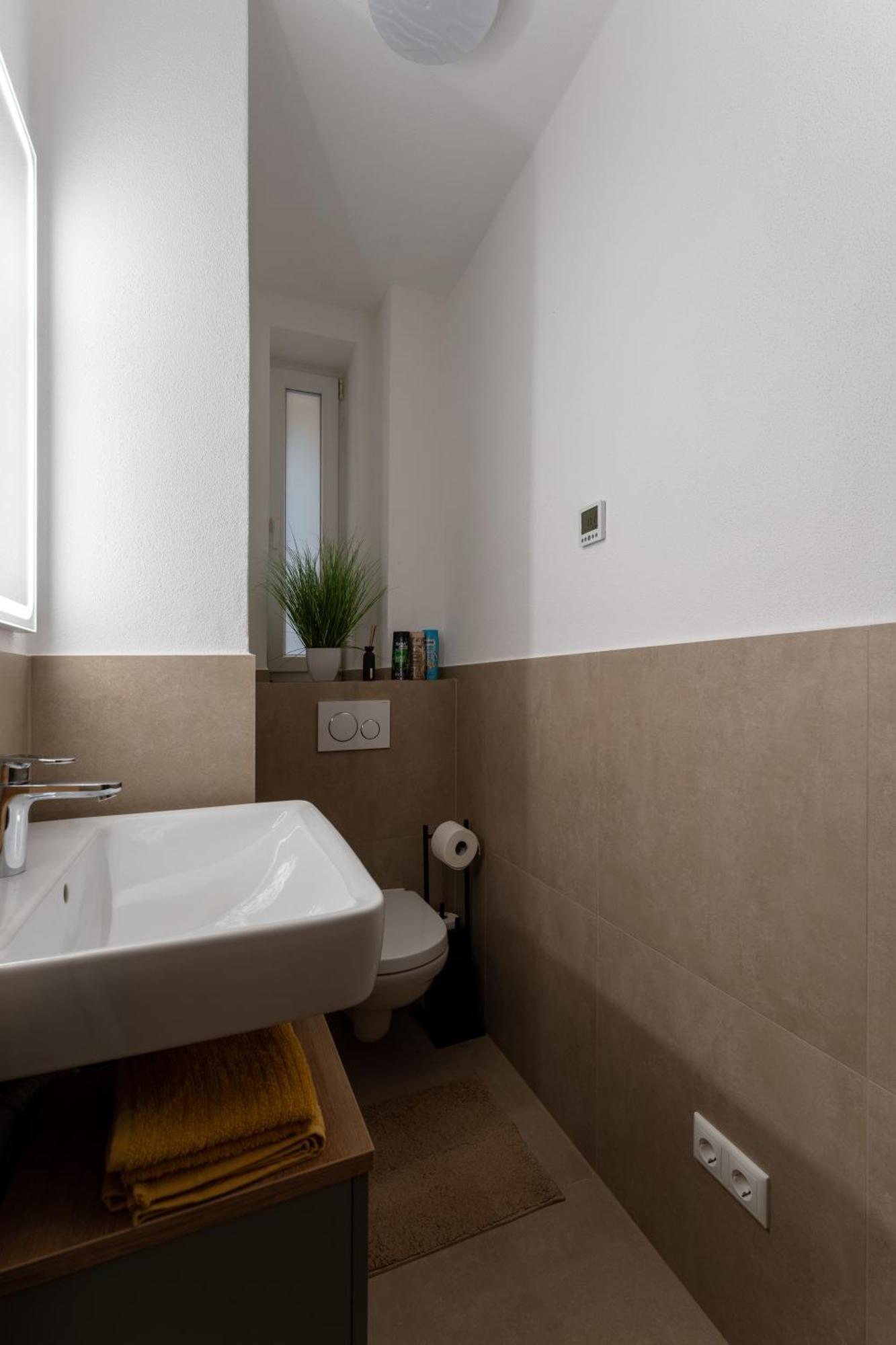 Modern Living Apartment - 3-Zimmer - Nuernberg Nord, Ruhige Seitenstrasse, Fusslaeufig Strassenbahn Exteriér fotografie